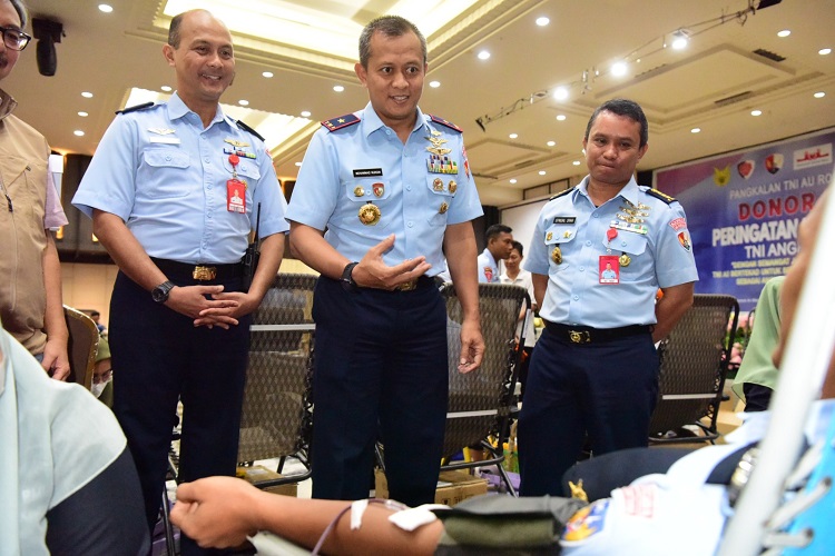 Donor Darah 3 Hari di Furaya, Danlanud Roesmin Nurjadin: Donornya Satu Kantong Saja Ya