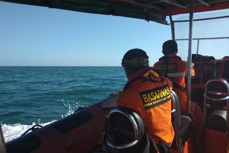 Kapal Pengangkut Sembako dari Tanjung Balai Asahan Tenggelam di Perbatasan Riau-Malaysia