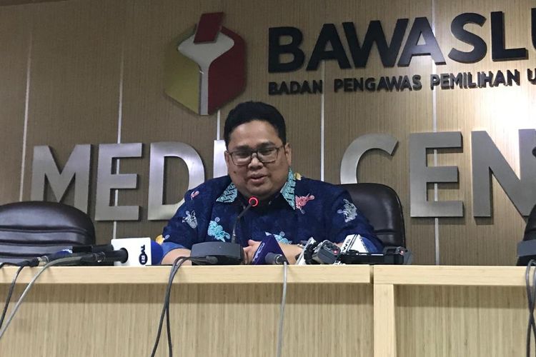 Berpotensi Terjadi Masalah Besar, Bawaslu RI Usulkan Pilkada Serentak 2024 Ditunda