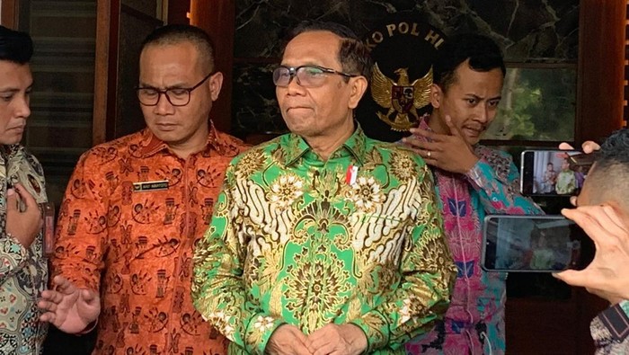 Tak Ingin Berlarut-larut, Mahfud MD Tegaskan Proses Pidana Panji Gumilang Tetap Jalan