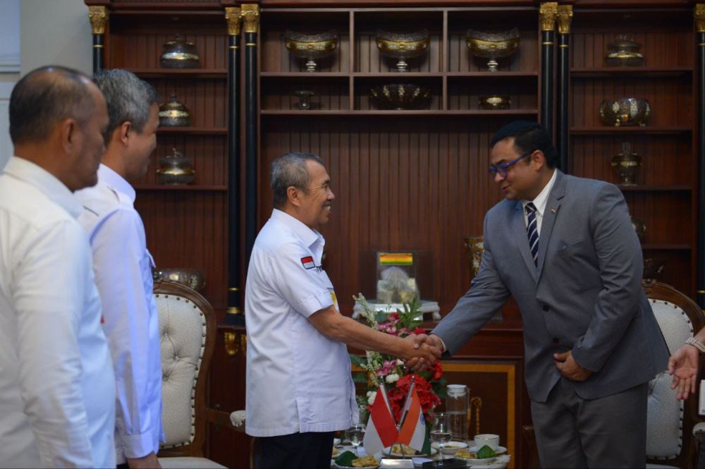 Konsulat Jenderal India Temui Gubernur Riau Bahas Investasi dan Pelatihan Pegawai