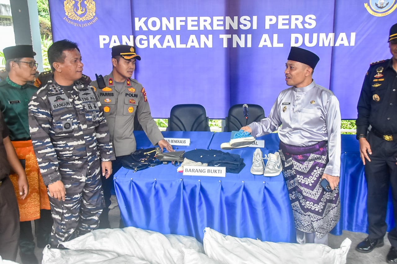 Dihadiri Wabup Bengkalis, TNI AL Bengkalis Ungkap Penangkapan 150 Koli Barang Seludupan dari Singapura