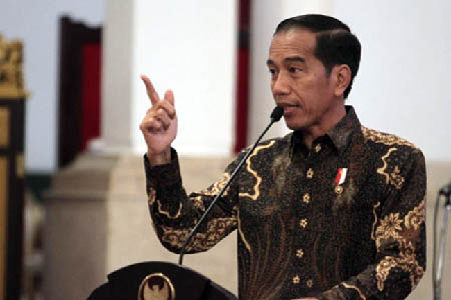 Jokowi Warning Kepala Daerah Perbaiki Jalan Rusak: Kalau Tak Mampu, Ngomong Biar Saya Evaluasi