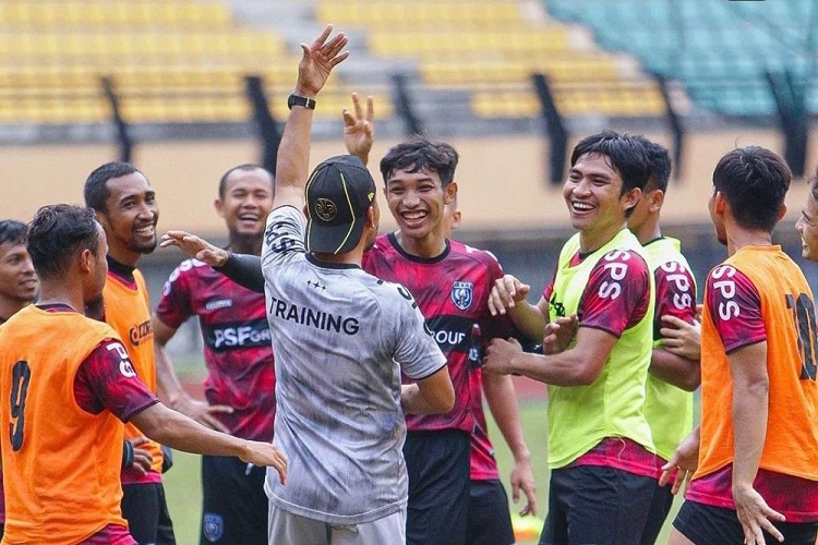 Tak Hanya Fafa Seva, PSPS Juga akan Datangkan Pemain Naturalisasi