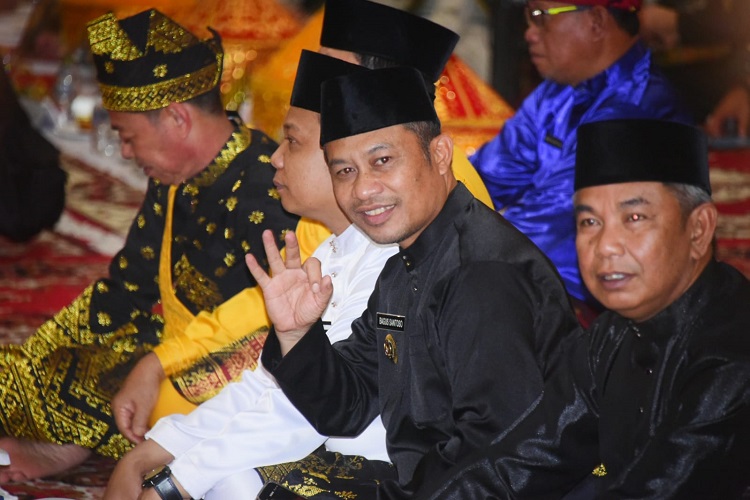 Bupati Bengkalis: Kapolda Riau Sosok Tauladan yang Baik