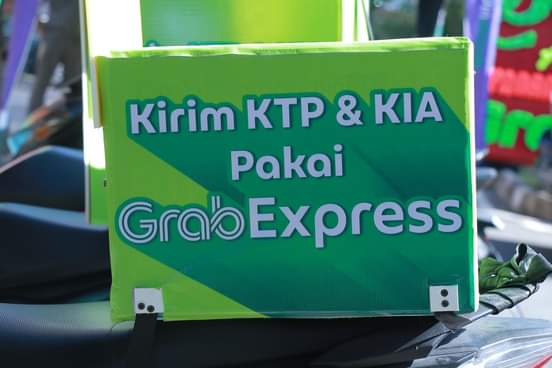 Disdukcapil Pekanbaru Antar Puluhan KTP Warga Per Hari Melalui Grab
