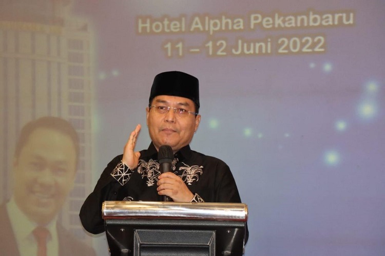 Kakanwil Kemenag Riau Instruksikan Kepala Satker Selesaikan Temuan BPK RI