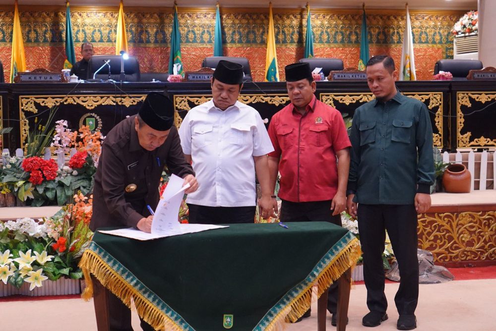 DPRD Sahkan APBD Perubahan Provinsi Riau 2023 Sebesar Rp 10,8 Triliun Lebih