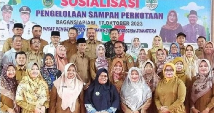 Bersama P3ES, DLH Rohil Gelar Bimtek Daur Ulang Sampah