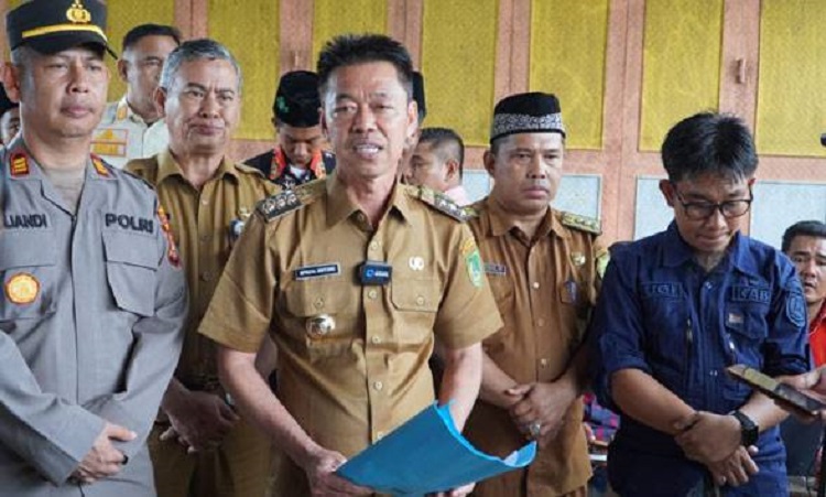Pantau Pilpeng di Sinaboi, Bupati Afrizal Berharap Jaga Ketertiban dan Keamanan