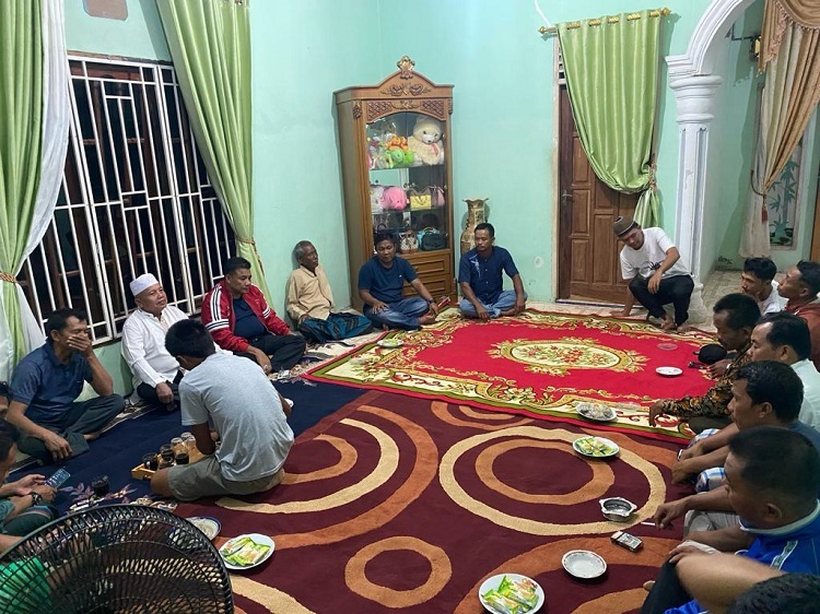 Di Simpang Perak Jaya, H. Syahrul Kembali Bersilahturahmi dan Perkuat Tim di Kerinci Kanan