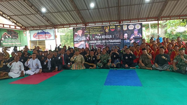 159 Pesilat 'Adu Kuat' di Open Turnamen Piala Bergilir Dandim 0301 Pekanbaru