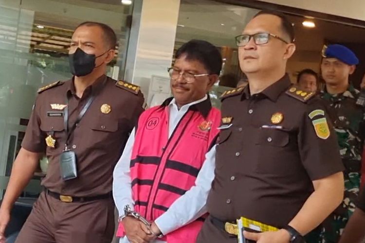 Mantan Menteri Kominfo Jhonny G Plate Divonis 15 Tahun Penjara di Kasus Korupsi BTS 4G