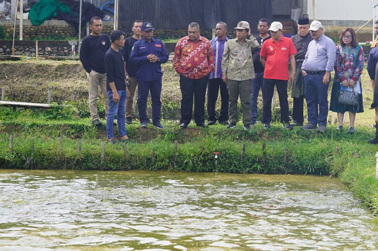 Kunjungi Festival Kampung Patin, Edy Natar: Jujur Saya Bangga dengan Masyarakat Desa Koto Mesjid