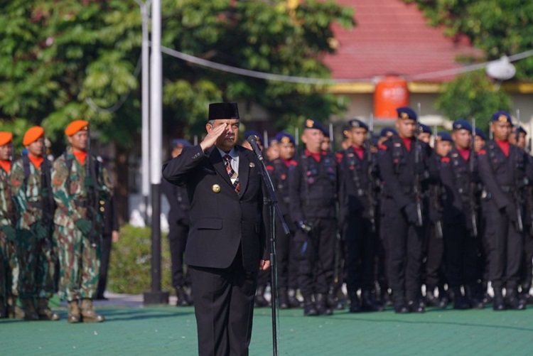 Hari Pahlawan, Plt Gubri Sampaikan Pesan Untuk Generasi Muda