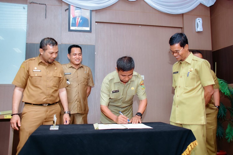 Wujudkan Kampar Melaju, 6 Camat Lakukan Serah Terima Jabatan