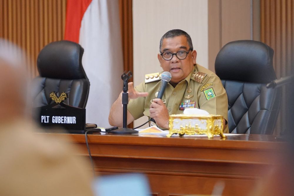 Plt Gubernur Riau Larang Pejabat Keluar Kota, Harus Fokus Gesa Realisasi APBD 2023