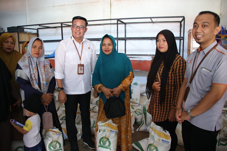 Belasan Ribu Warga Pekanbaru Sudah Terima Bantuan Pangan