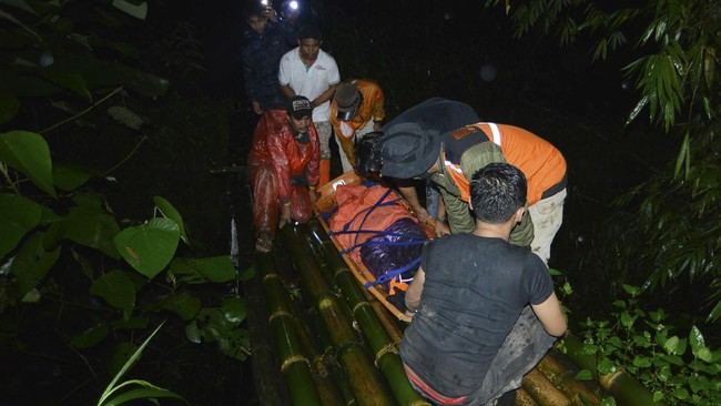 2 Pendaki Gunung Marapi Asal Pekanbaru Meninggal Dunia, 4 Lagi Masih Dicari