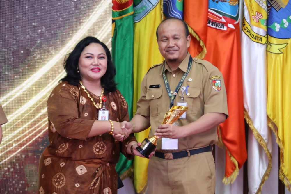 Dinilai Sangat Inovatif, Pemko Pekanbaru Dapat Penghargaan dari Kemendagri