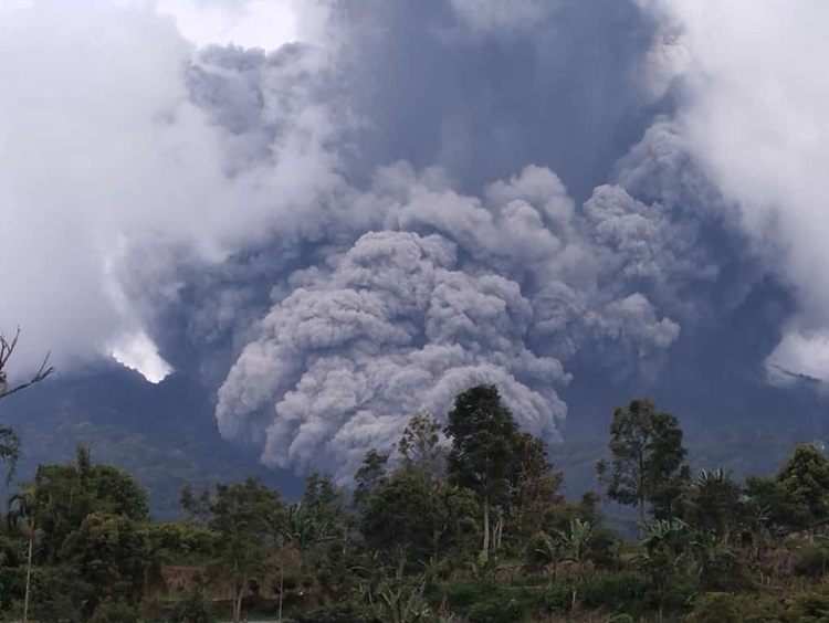 Marapi Kembali Meletus Dengan Skala Lebih Besar
