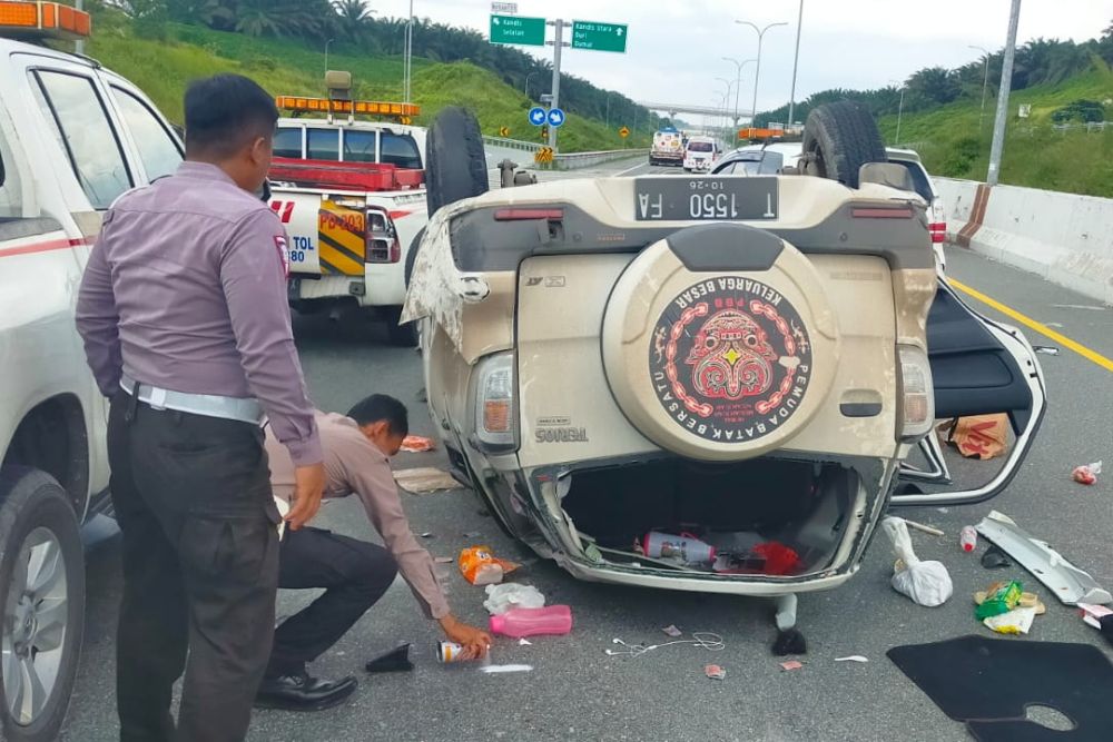Mobil Terios Kecelakaan di Jalan Tol Pekanbaru- Dumai, 4 Orang Luka-luka