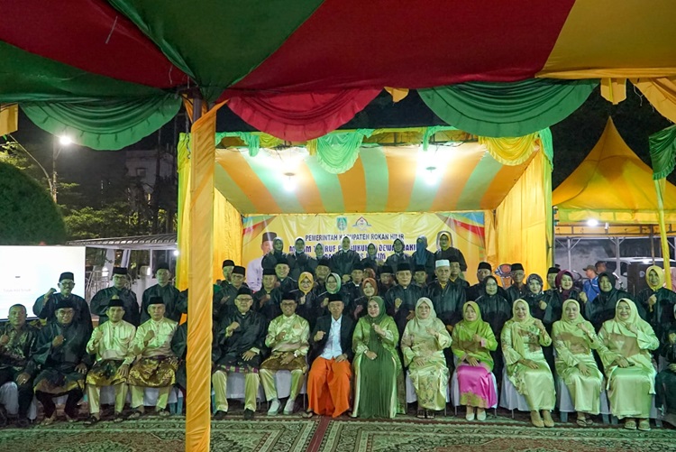 Diketuai Drs. Fery H. Parya, Bupati Afrizal Kukuhkan Dewan dan Majelis Hakim MTQ Rohil