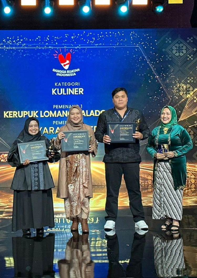 Kerupuk Lomang Balado UMMI Juara I BBI 2023, Ummi Raudhah: Terima Kasih Pj Bupati Kampar dan BRK Syariah