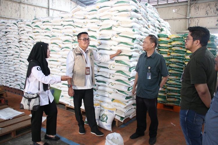Pemko Pekanbaru Segera Salurkan 10 Ton Beras ke Warga Terdampak Banjir di Rumbai