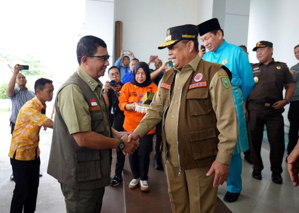Tiba di Riau, Kepala BNPB Langsung Tinjau Banjir di Lintas Timur Pelalawan dan Inhu