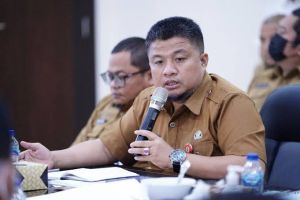 Pemprov Riau Salurkan Beasiswa Sebanyak Rp 372 Miliar Kepada 29.093 Mahasiswa Asal Riau