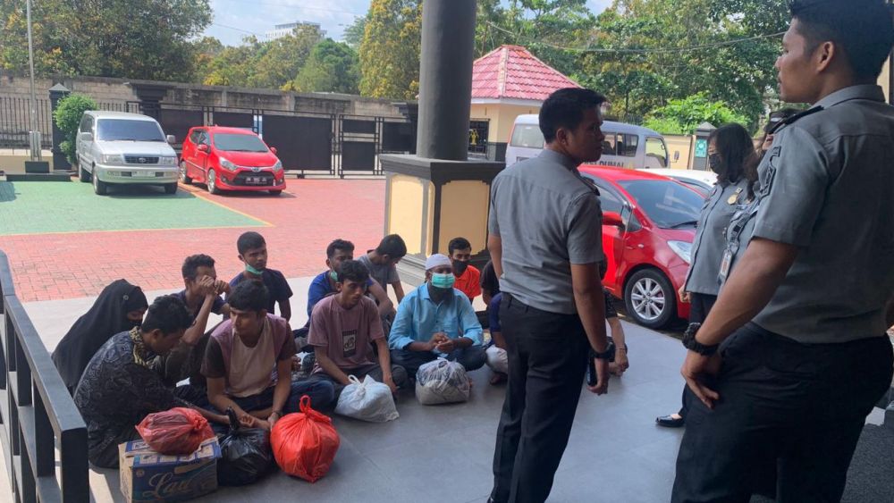 Rumah Detensi Imigrasi Pekanbaru Terima 13 Pengugsi Rohingnya