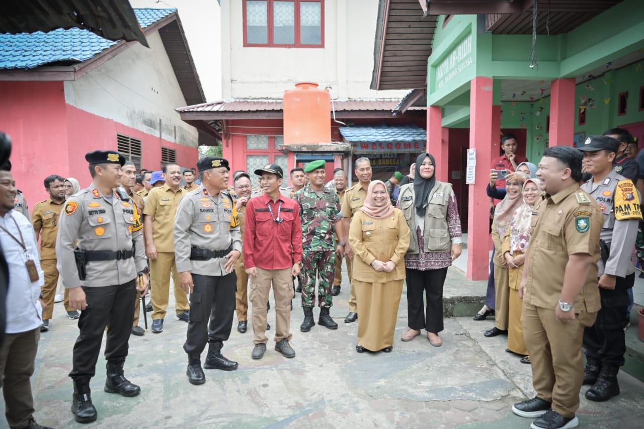 Bupati Bengkalis Kasmarni Dampingi Wakapolda Riau Brigjen Pol K Rahmadi Kunjungan Kerja di Mandau