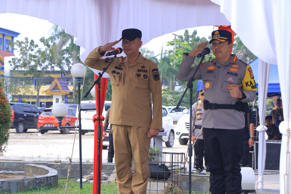 Sekdako dan Kapolresta Pekanbaru Pimpin Apel Polisi RW, Diharapkan Bisa Tekan Kerawanan Pemilu