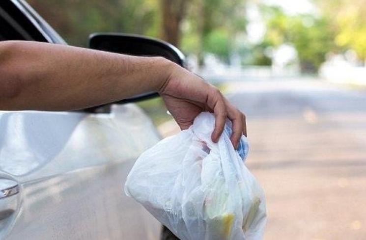 Tim Gakkum DLHK Pekanbaru Tindak Tegas Masyarakat yang Buang Sampah Sembarangan