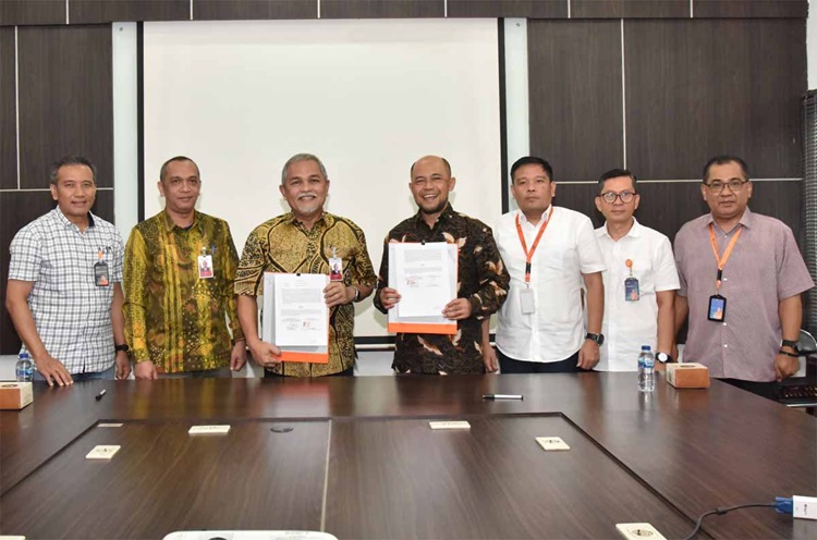 Bank Riau Kepri Syariah Lakukan PKS dengan PT. Pos Indonesia Terkait Pembayaran PBB-P2 dan Pajak Lainnya