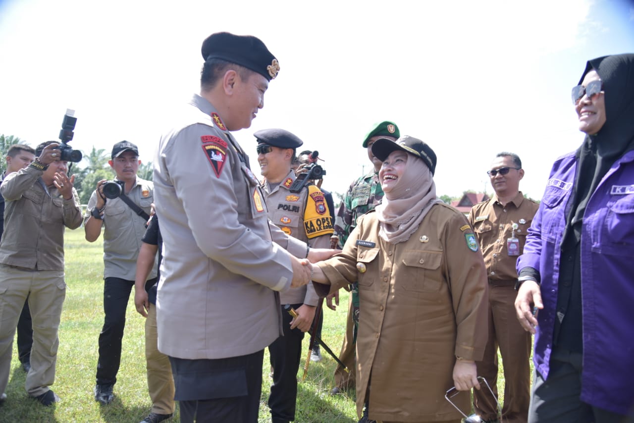 Cek Persiapan Pemilu, Kapolda Riau dan Bupati Bengkalis Kunjungi Pulau Terluar Indonesia