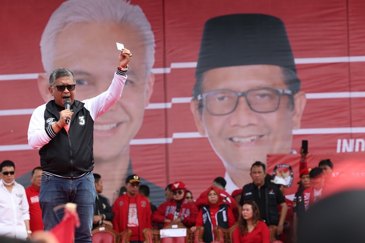 Ditengah Isu Pengunduran Diri Menkue, Hasto PDIP Benarkan Pertemuan Megawati dan Sri Mulyani