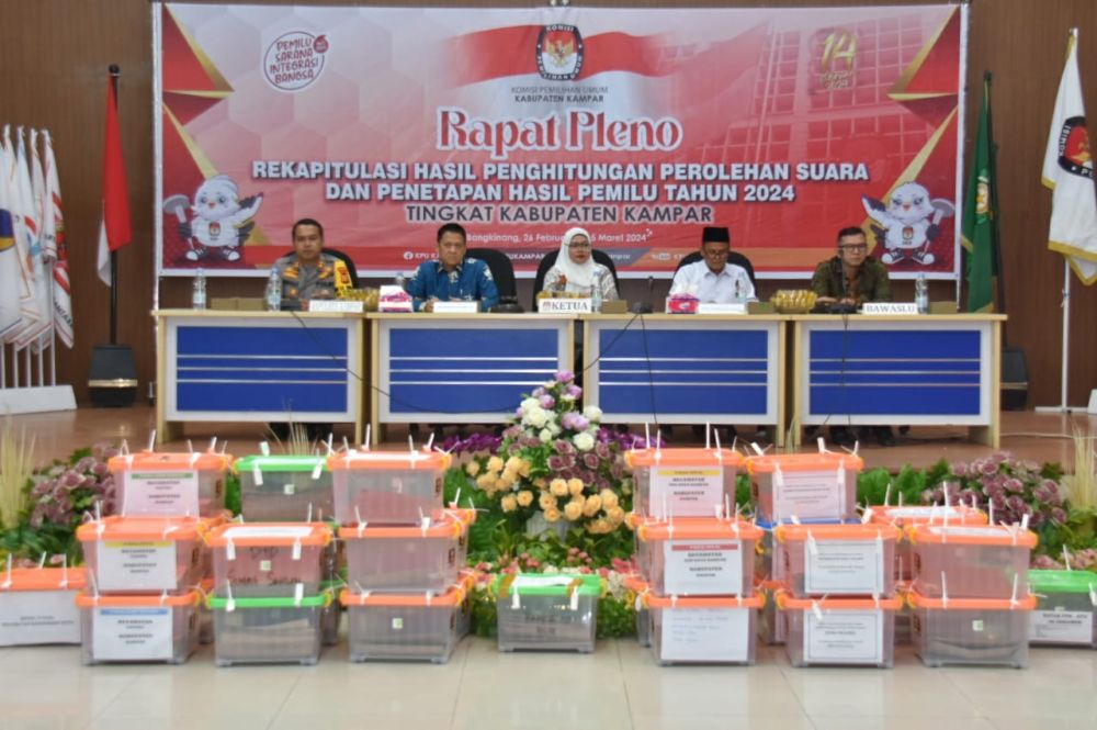 KPU Riau Apresiasi KPU Kampar Pertama Gelar Pleno Rekapitulasi Suara