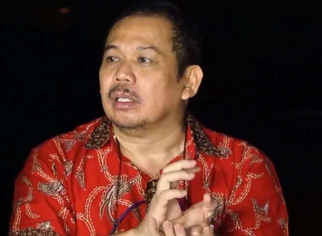 Dosen Ilmu Lingkungan Minta PLTU Tenayan Segera Bersihkan Batubara di Sungai Siak
