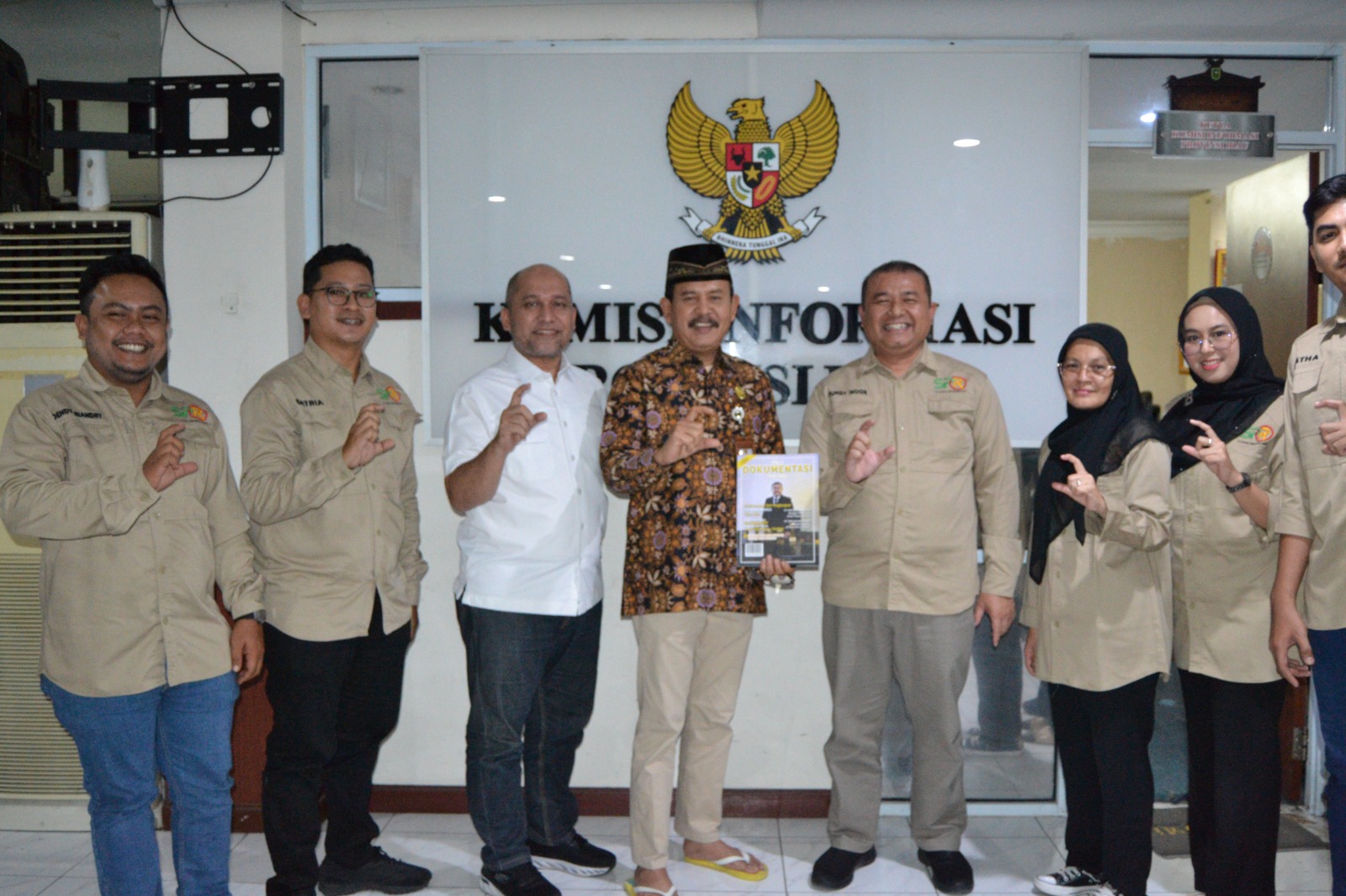 PT SPR Serahkan Laporan Tahunan Tatakelola Informasi Publik ke KI Riau