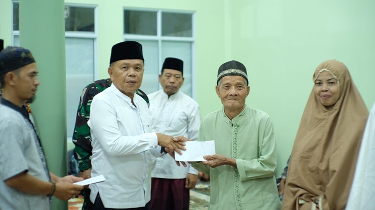 Safari Ramadhan ke Rangsang Pesisir, Plt Bupati H. Asmar Ingatkan Bahaya Karhutla