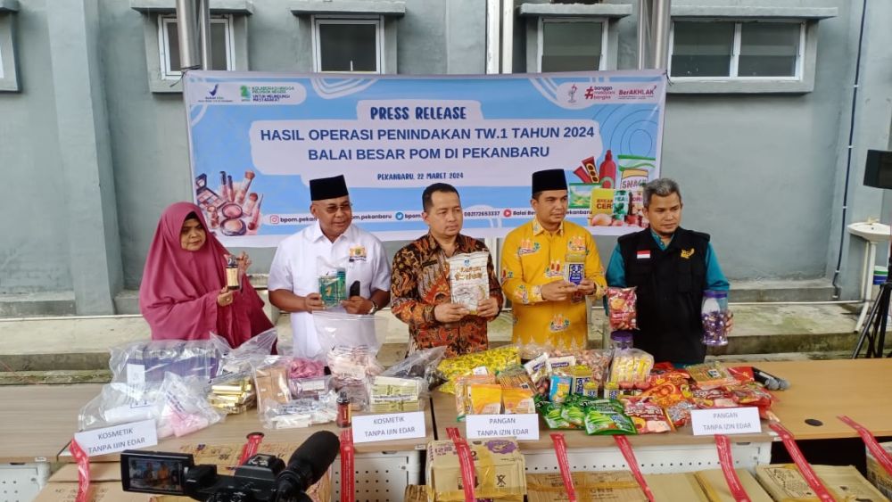 BBPOM Pekanbaru Amankan Kosmetik Ilegal Senilai Rp 2 Miliar Dari Klinik Kecantikan di Pekanbaru