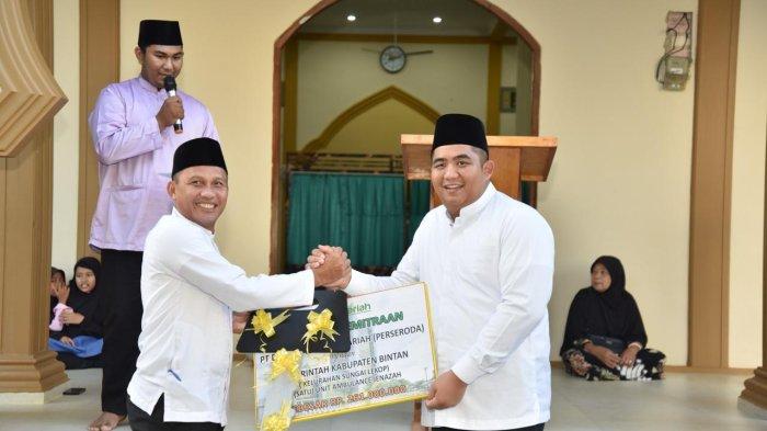 BRK Syariah Serahkan Bantuan Ambulans untuk Warga Sungai Lekop