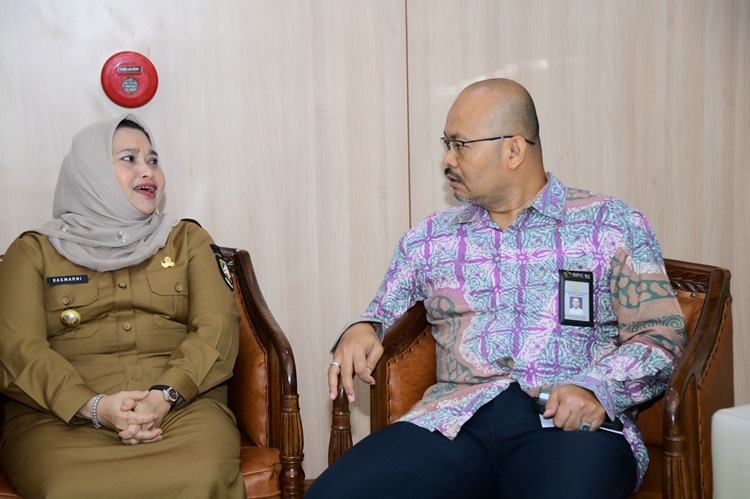 Bupati Kasmarni Serahkan LKPD Unaudited 2023, BPK RI Riau Berharap Bengkalis Pertahankan WTP