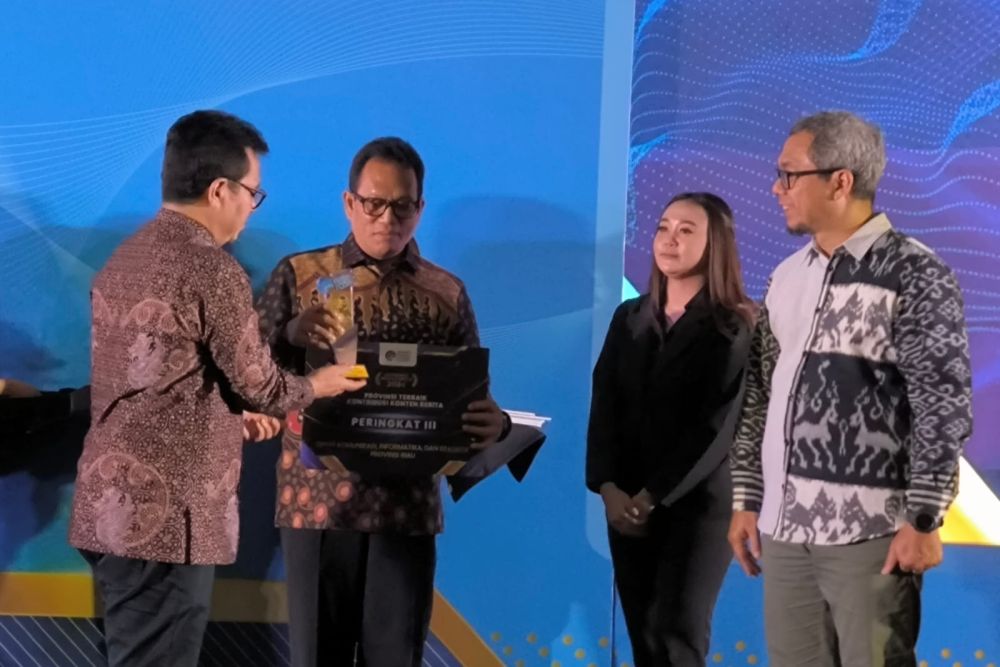 Media Centre Diskominfotik Riau Raih Penghargaan Terbaik Nasional