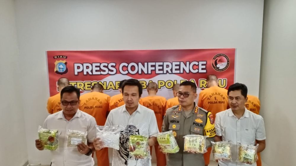 Polda Riau Tangkap 7 Sindikat Narkoba Jaringan Internasional, Barang Bukti 31 Kg Sabu