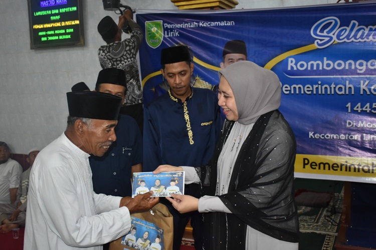 Safari Ramadhan Serentak, Bupati Rezita di Pasir Ringgit Lirik, Wabup Junaidi ke Pasir Penyu