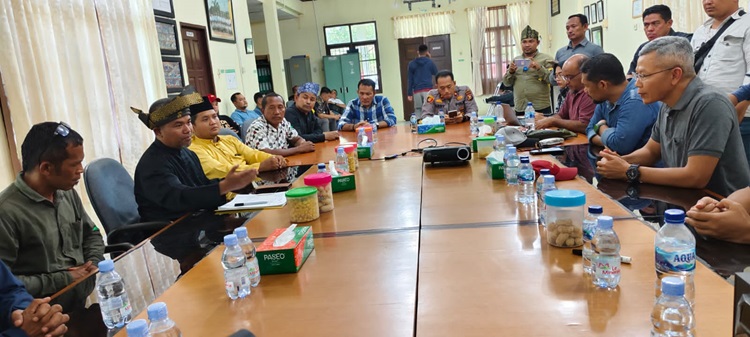 Demo Lagi, Masyarakat 4 Desa akan Tagih Janji PT. AIP Tualang