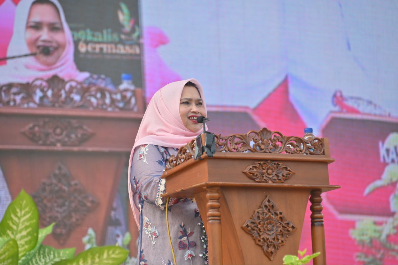Lepas Keberangkatan Kafilah Bengkalis Pada MTQ Ke-42, Bupati Kasmarni: Jangan Pernah Menyerah